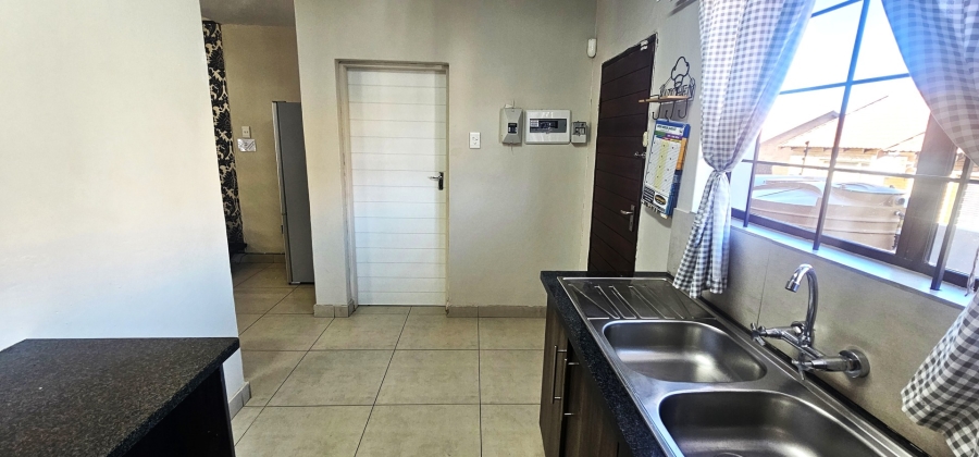 To Let 3 Bedroom Property for Rent in Cashan North West